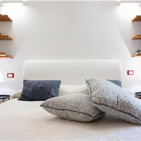 3 bedroom villa with pool and tennis court in Sicily, sleeps 6-8